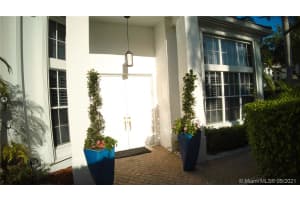 19973 NE 37th Ave, Aventura, FL 33180, Sold 11/30/21