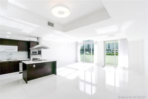 7928 East Dr, North Bay Village, FL 33141, Sold 06/01/21