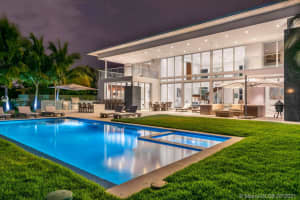 431 Alamanda Dr, Hallandale Beach, FL 33009, Sold 07/26/21