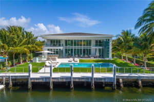 431 Alamanda Dr, Hallandale Beach, FL 33009, Sold 07/26/21