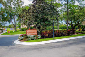 7770 NW 50th St, Lauderhill, FL 33351, Sold 07/30/21