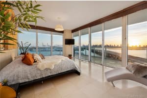 450 Alton Rd, Miami Beach, FL 33139, Sold 02/17/22