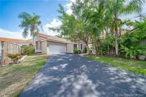 10172 NW 4th St, Plantation, FL 33324, Sold 06/29/21
