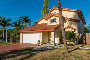 18845 NW 82nd Ct, Hialeah, FL 33015, Sold 06/30/21