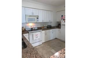 1155 Brickell Bay Dr, Miami, FL 33131, Sold 02/11/22