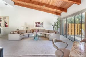2671 Parkview Dr S, Hallandale Beach, FL 33009, Sold 12/08/21