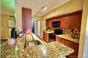 11650 SW 2nd St, Pembroke Pines, FL 33025, Sold 01/20/22