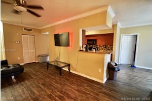 11650 SW 2nd St, Pembroke Pines, FL 33025, Sold 01/20/22
