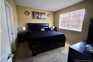 11650 SW 2nd St, Pembroke Pines, FL 33025, Sold 01/20/22