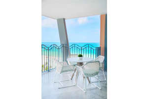 1500 Ocean Dr # Uph-5, Miami Beach, FL 33139, Sold 10/04/21