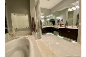 12555 SW 14th Pl, Davie, FL 33325, Sold 05/11/21