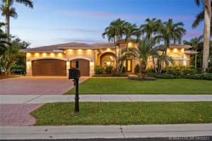 2726 Juniper Ln, Davie, FL 33330, Sold 08/02/21