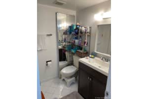 9429 Fontainebleau Blvd, Miami, FL 33172, Sold 10/26/21