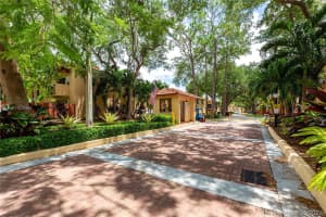 10001 SW 77th Ct, Miami, FL 33156, Sold 07/30/21