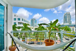 110 Washington Ave, Miami Beach, FL 33139, Sold 10/05/21