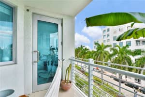 110 Washington Ave, Miami Beach, FL 33139, Sold 10/05/21