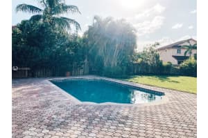 10621 NW 54th St, Doral, FL 33178, Sold 09/10/21