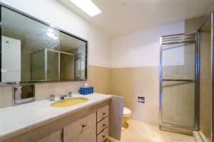 5255 Collins Ave #12a, Miami Beach, FL 33140, Sold 09/09/21