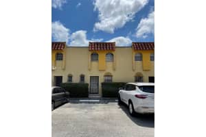 11 Olive Dr, Hialeah, FL 33010, Sold 09/28/21