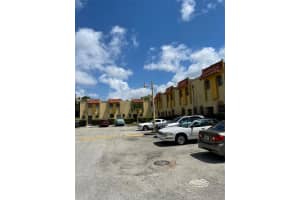 11 Olive Dr, Hialeah, FL 33010, Sold 09/28/21