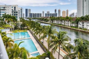 2950 NE 188th St, Miami, FL 33180, Sold 03/09/22