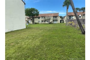 465 NW 210th St, Miami Gardens, FL 33169, Sold 06/14/21