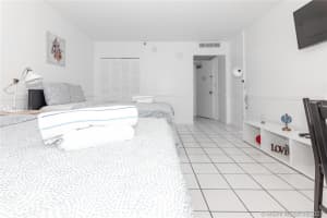 5445 Collins Ave, Miami Beach, FL 33140, Sold 08/16/21