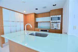 5875 Collins Ave, Miami Beach, FL 33140, Sold 12/15/21