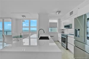 1155 Brickell Bay Dr, Miami, FL 33131, Sold 07/06/21