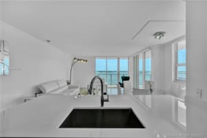 1155 Brickell Bay Dr, Miami, FL 33131, Sold 07/06/21
