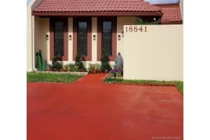 18841 NW 65th Ct, Hialeah, FL 33015, Sold 06/09/21