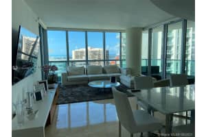 1331 Brickell Bay Dr #1402, Miami, FL 33131, Sold 12/14/21