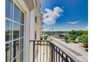 5271 SW 8th St, Coral Gables, FL 33134, Sold 09/30/21