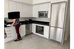 92 SW 3rd St, Miami, FL 33130, Sold 09/13/21