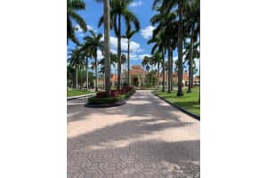 10280 NW 46th St, Doral, FL 33178, Sold 10/12/21