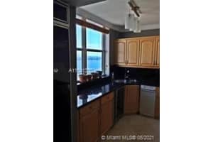 800 Claughton Island Dr, Miami, FL 33131, Sold 07/19/21