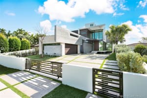 160 S Hibiscus Dr, Miami Beach, FL 33139, Sold 11/08/21