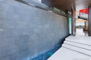 160 S Hibiscus Dr, Miami Beach, FL 33139, Sold 11/08/21