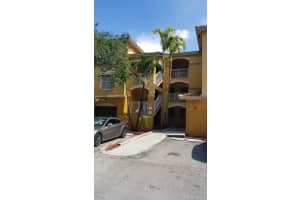 9650 NW 2nd St, Pembroke Pines, FL 33024, Sold 10/29/21