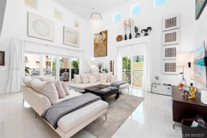 140 Jefferson Ave, Miami Beach, FL 33139, Sold 06/07/21