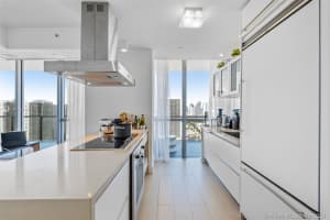 Marquis Residences, 1100 Biscayne Blvd, Miami, FL 33130, Sold 06/07/21