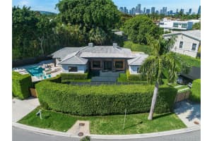 22 N Hibiscus Dr, Miami Beach, FL 33139, Sold 10/01/21