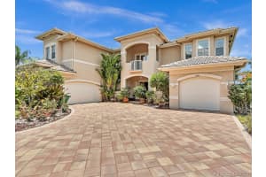 2846 Juniper Ln, Davie, FL 33330, Sold 10/08/21