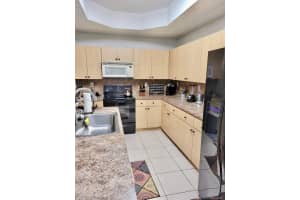 10628 SW 8th St, Pembroke Pines, FL 33025, Sold 07/12/21