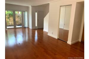 305 City View Dr, Fort Lauderdale, FL 33311, Sold 07/16/21