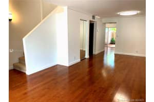305 City View Dr, Fort Lauderdale, FL 33311, Sold 07/16/21
