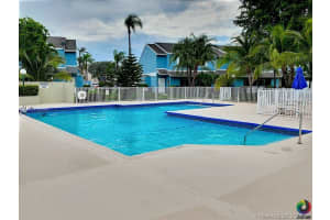 17565 NW 67th Pl, Hialeah, FL 33015, Sold 06/24/21