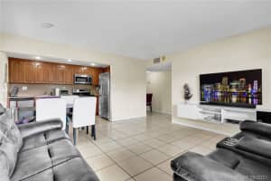 17500 NW 68th Ave APT D2006, Hialeah, FL 33015, Sold 07/16/21