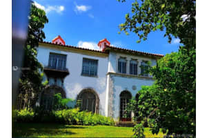 679 NE 77th St, Miami, FL 33138, Sold 01/21/22