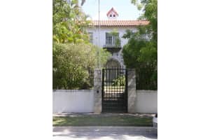 679 NE 77th St, Miami, FL 33138, Sold 01/21/22